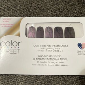 NWT Retired ColorStreet Smokes on you FDS572 set Purple to Muted Olive Duochrome